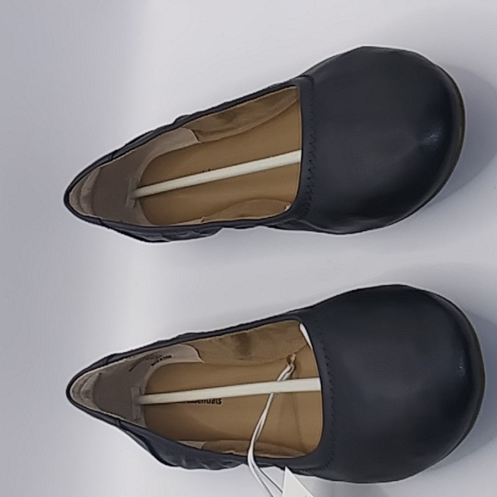 Amazon essentials flats - Picture 2 of 7